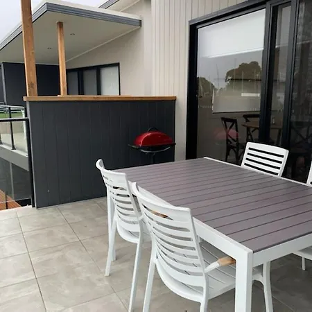 Captains Cove 1St Floor Spa Luxury Apartments - Free Netflix Paynesville Exterior photo